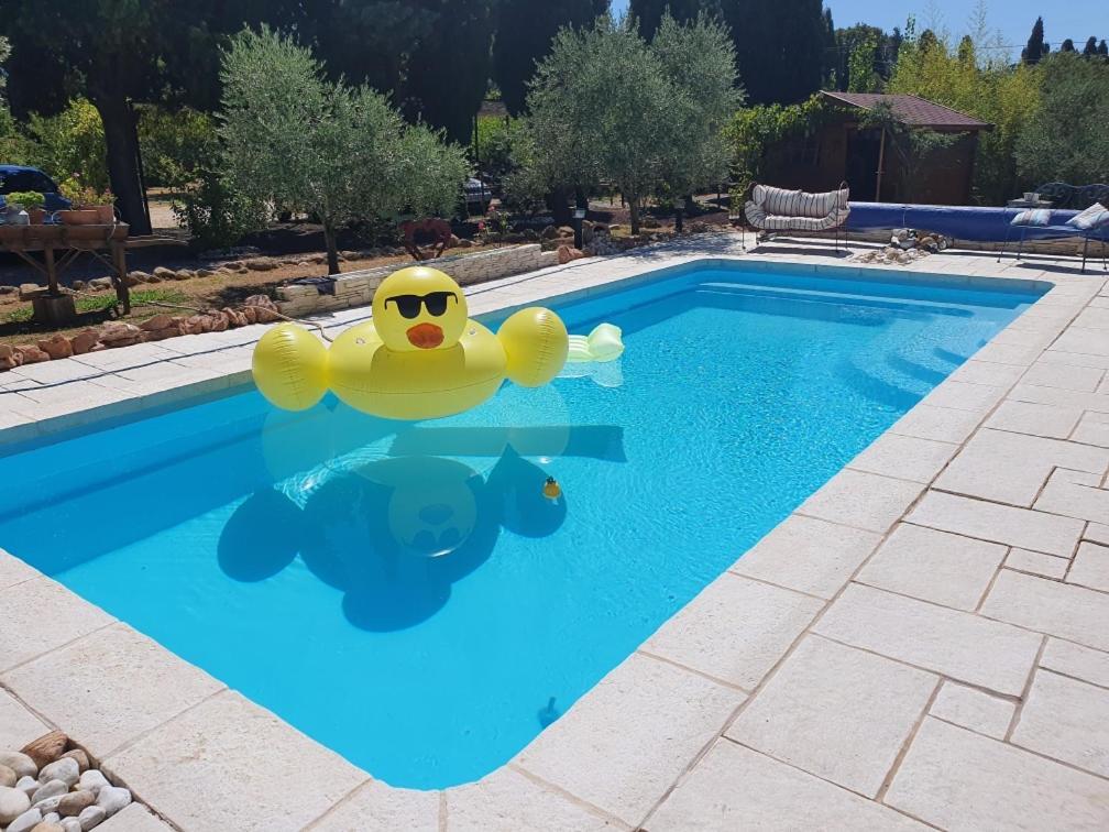 Fenetre Sur Les Alpilles Bed and Breakfast Saint-Martin-de-Crau Exteriör bild