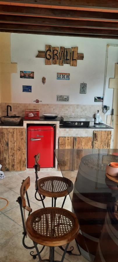 Fenetre Sur Les Alpilles Bed and Breakfast Saint-Martin-de-Crau Exteriör bild